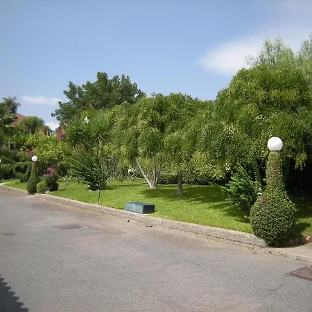 Joyful Giardini Naxos